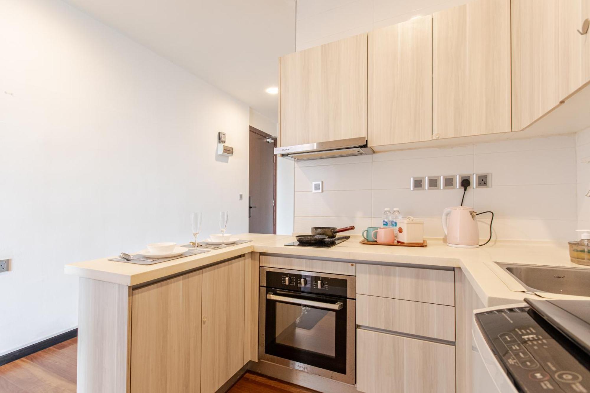 Paragon Suites Studios With Private Jacuzzi Near Ciq Rts 新山 外观 照片