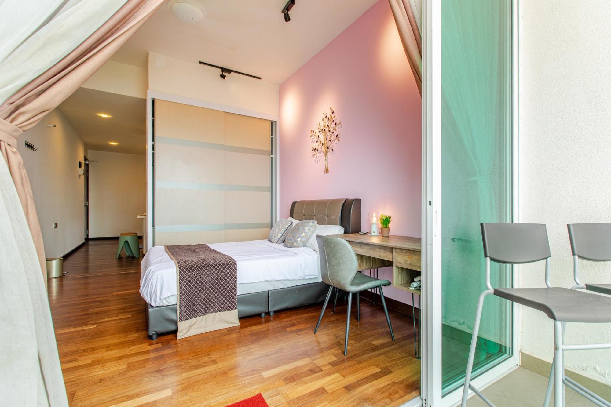 Paragon Suites Studios With Private Jacuzzi Near Ciq Rts 新山 外观 照片