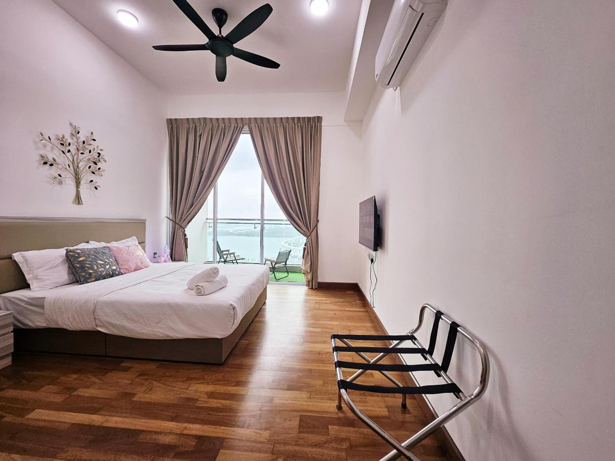 Paragon Suites Studios With Private Jacuzzi Near Ciq Rts 新山 外观 照片