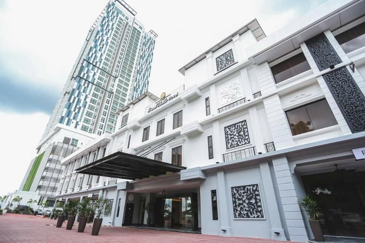 Paragon Suites Studios With Private Jacuzzi Near Ciq Rts 新山 外观 照片